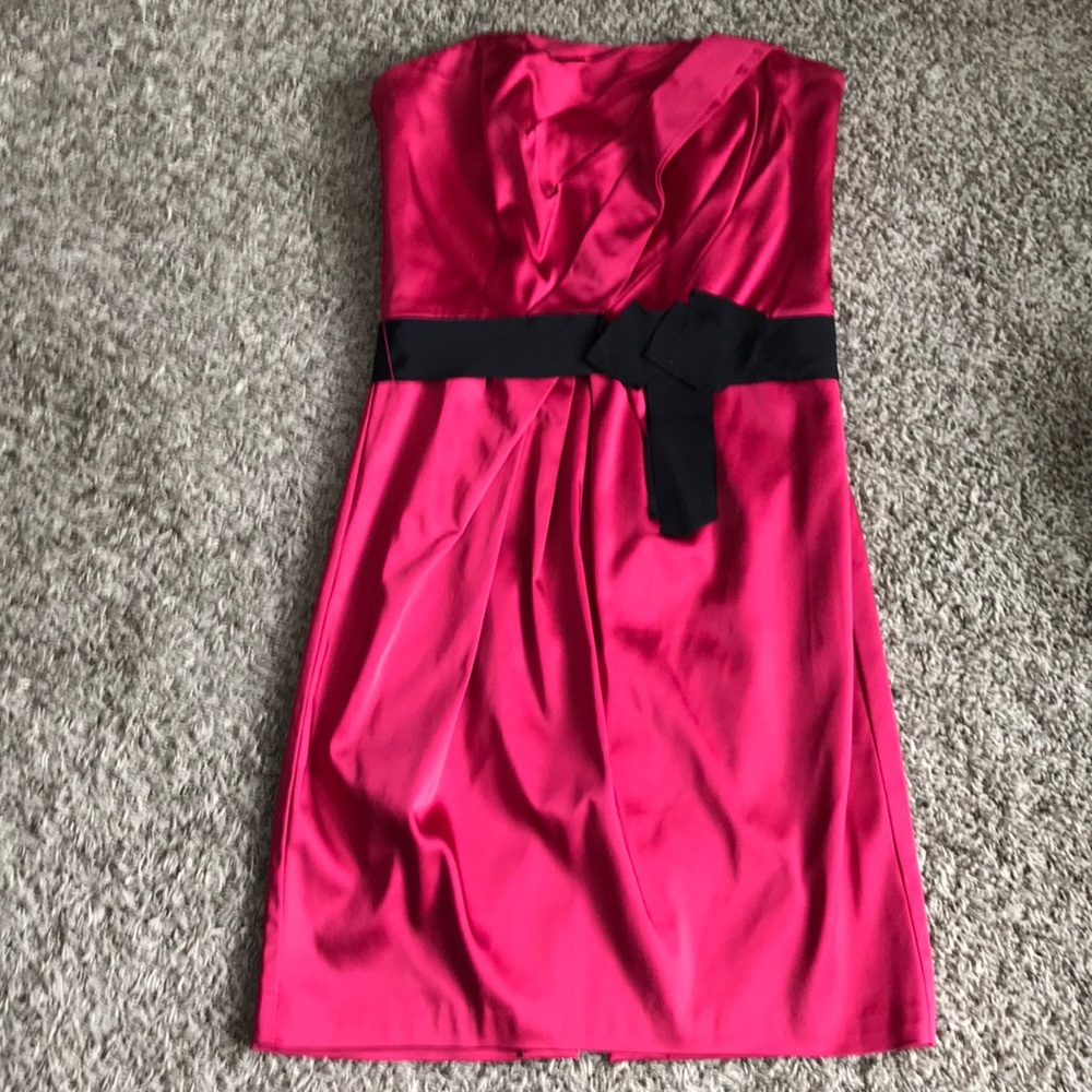 Whit houseblack market pink strapless dress size 6